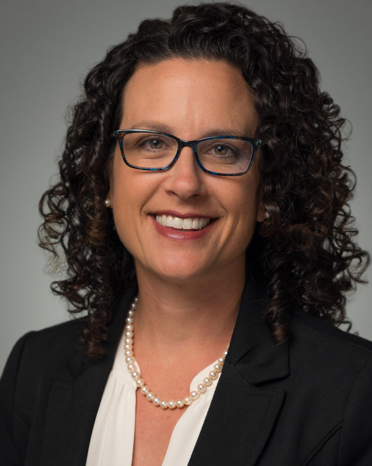Headshot Image for Amy Frizzell